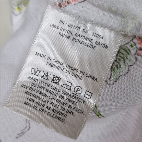 Anthropologie- Maeve Blouse White Jungle Monkey 🐒 Tiger 🐅 Print Shirt Size 4 - Picture 6 of 8